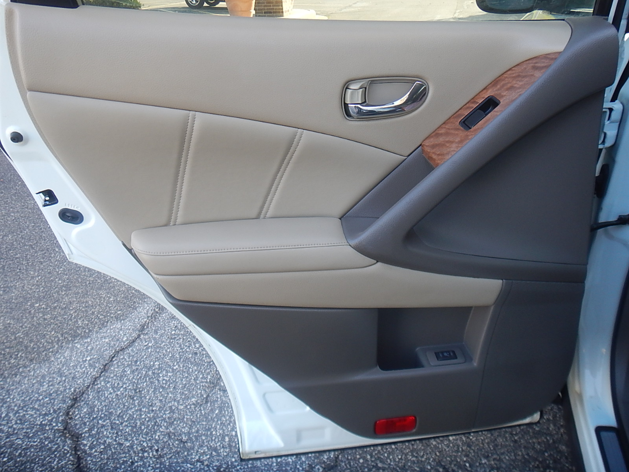 Nissan Murano Platinum 4D SUV AWD 2014 Nissan Murano Platinum 4D SUV AWD 2014