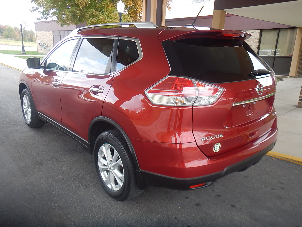 Nissan Rogue SV 4D SUV AWD 2016 Nissan Rogue SV 4D SUV AWD 2016