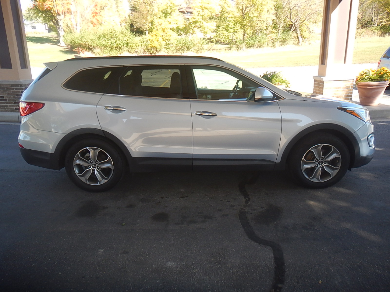 Hyundai Santa Fe GLS FWD 2013 Hyundai Santa Fe GLS FWD 2013