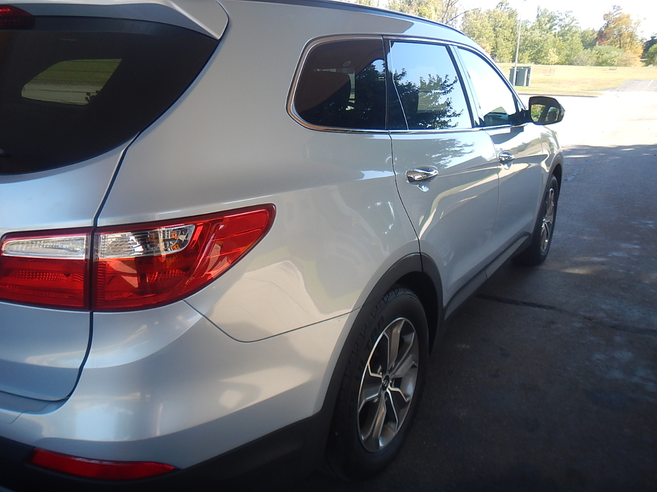 Hyundai Santa Fe GLS FWD 2013 Hyundai Santa Fe GLS FWD 2013