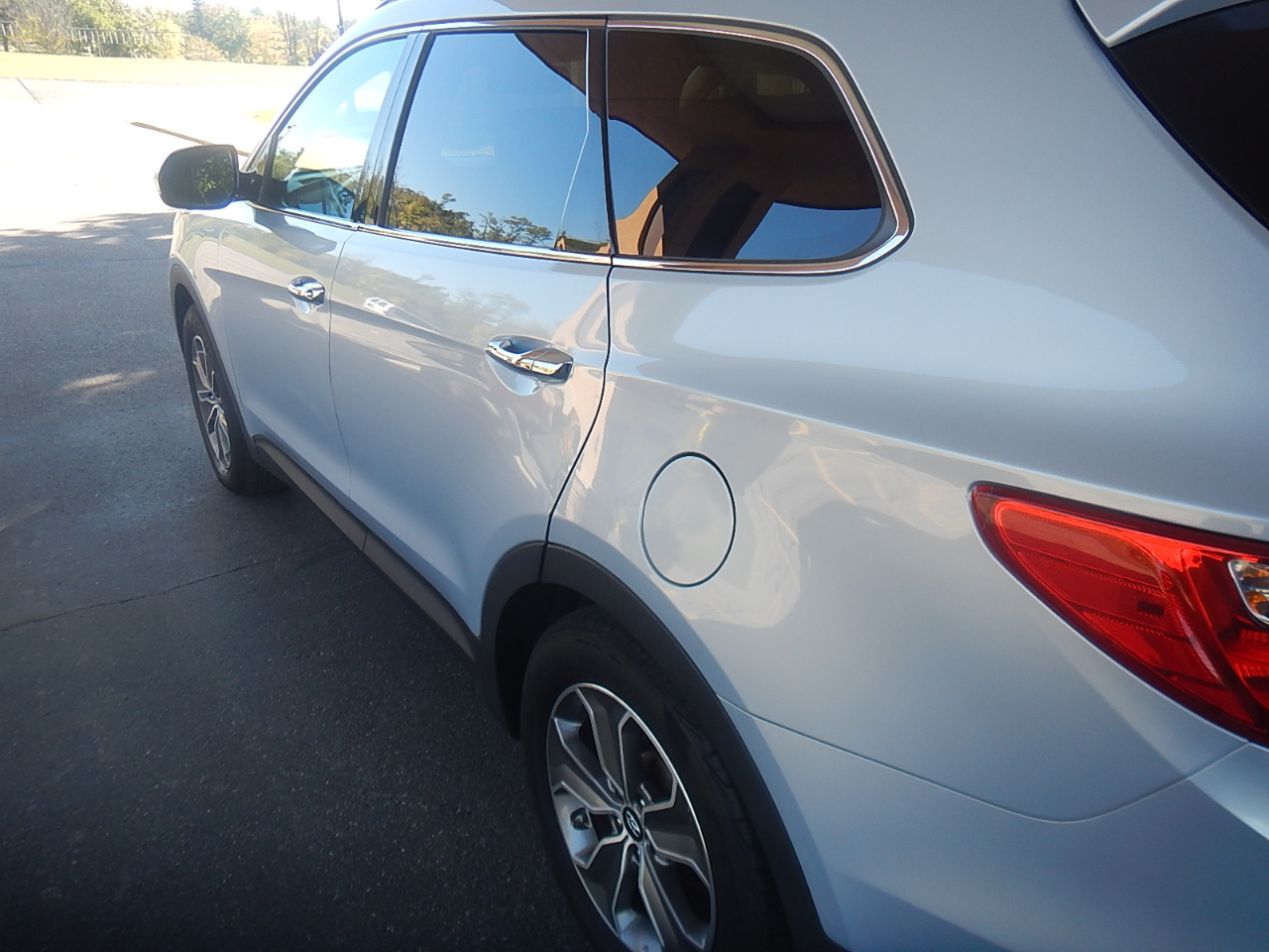 Hyundai Santa Fe GLS FWD 2013 Hyundai Santa Fe GLS FWD 2013