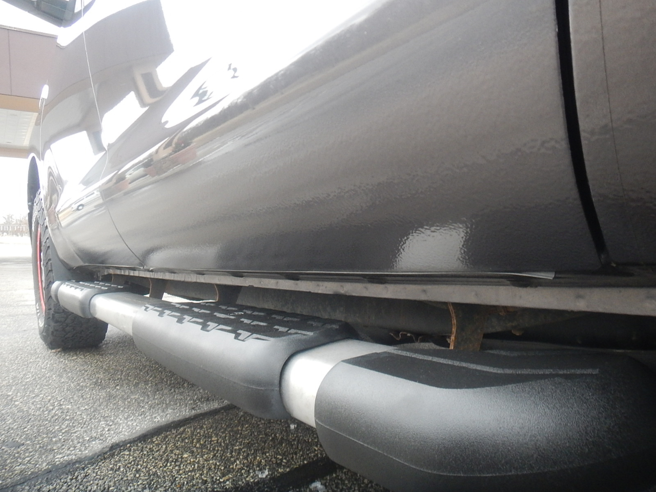 Toyota Tundra Tundra-Grade CrewMax 5.7L 4WD 2011