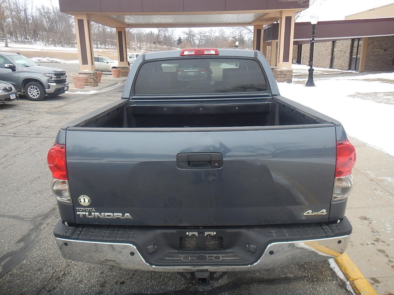 Toyota Tundra SR5 CrewMax 5.7L 4WD 2007