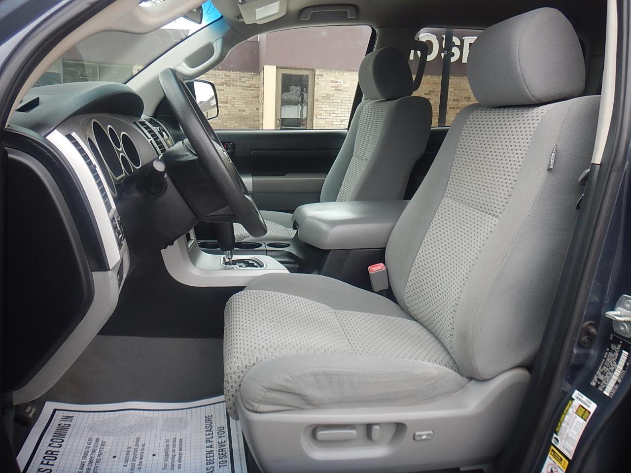 Toyota Tundra SR5 CrewMax 5.7L 4WD 2007