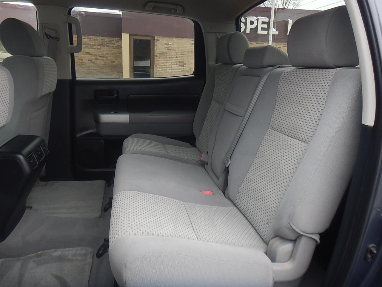 Toyota Tundra SR5 CrewMax 5.7L 4WD 2007