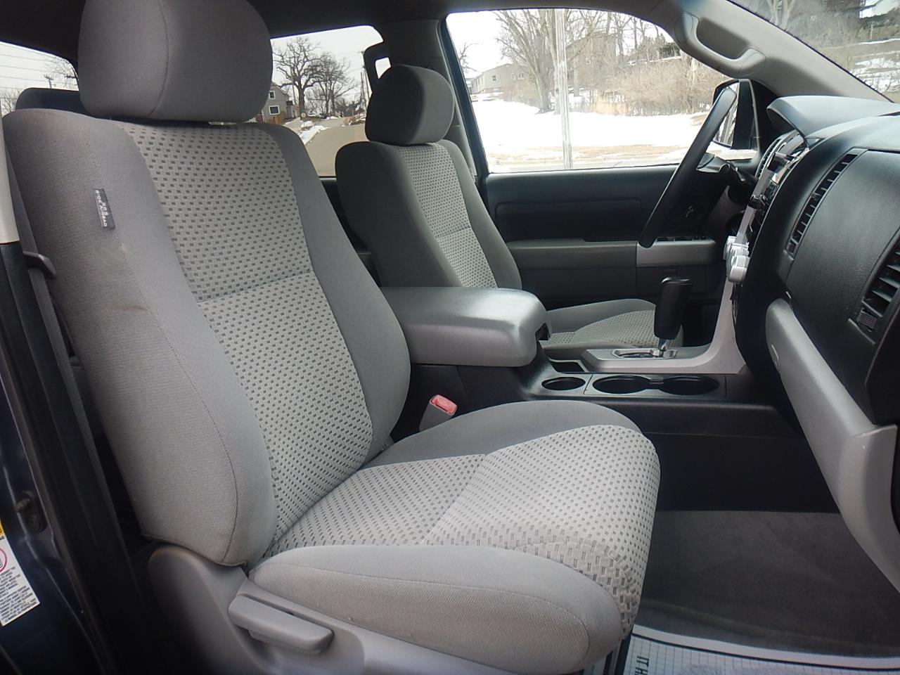 Toyota Tundra SR5 CrewMax 5.7L 4WD 2007