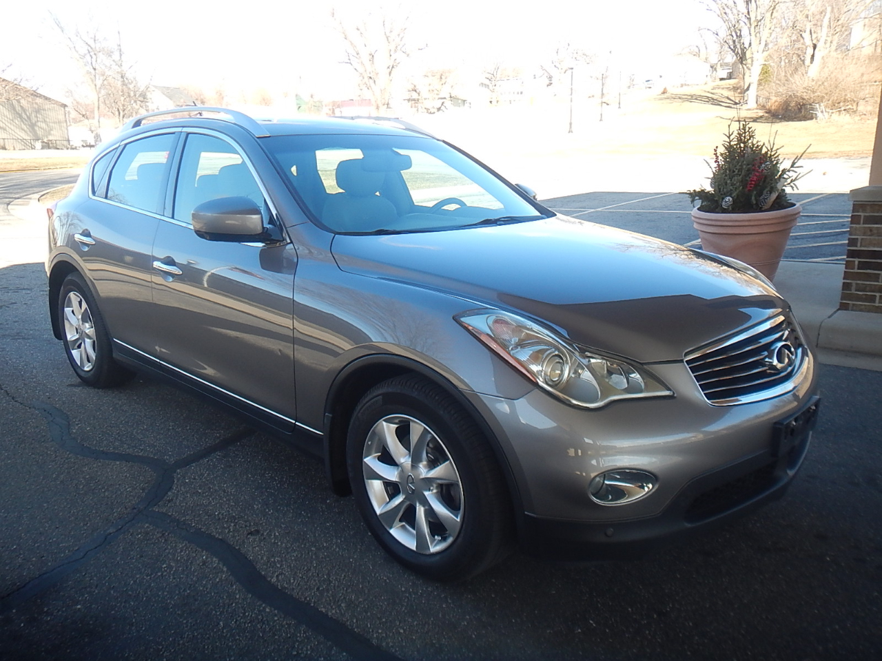 Infiniti EX35 4D SUV AWD 2009