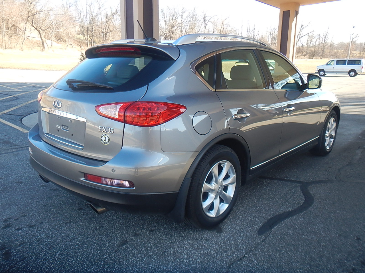 Infiniti EX35 4D SUV AWD 2009