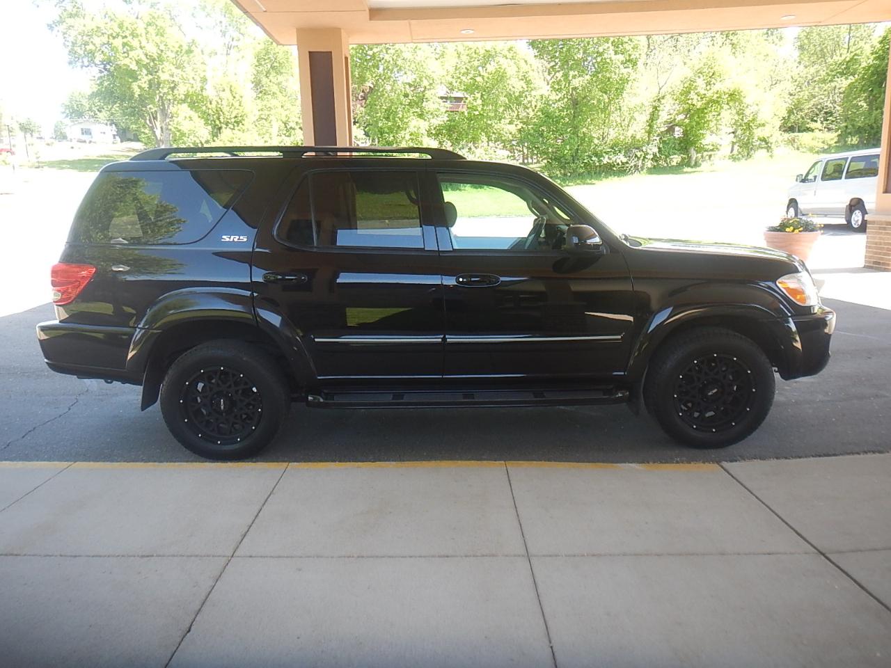Toyota Sequoia Limited 4D SUV 4X4 2007