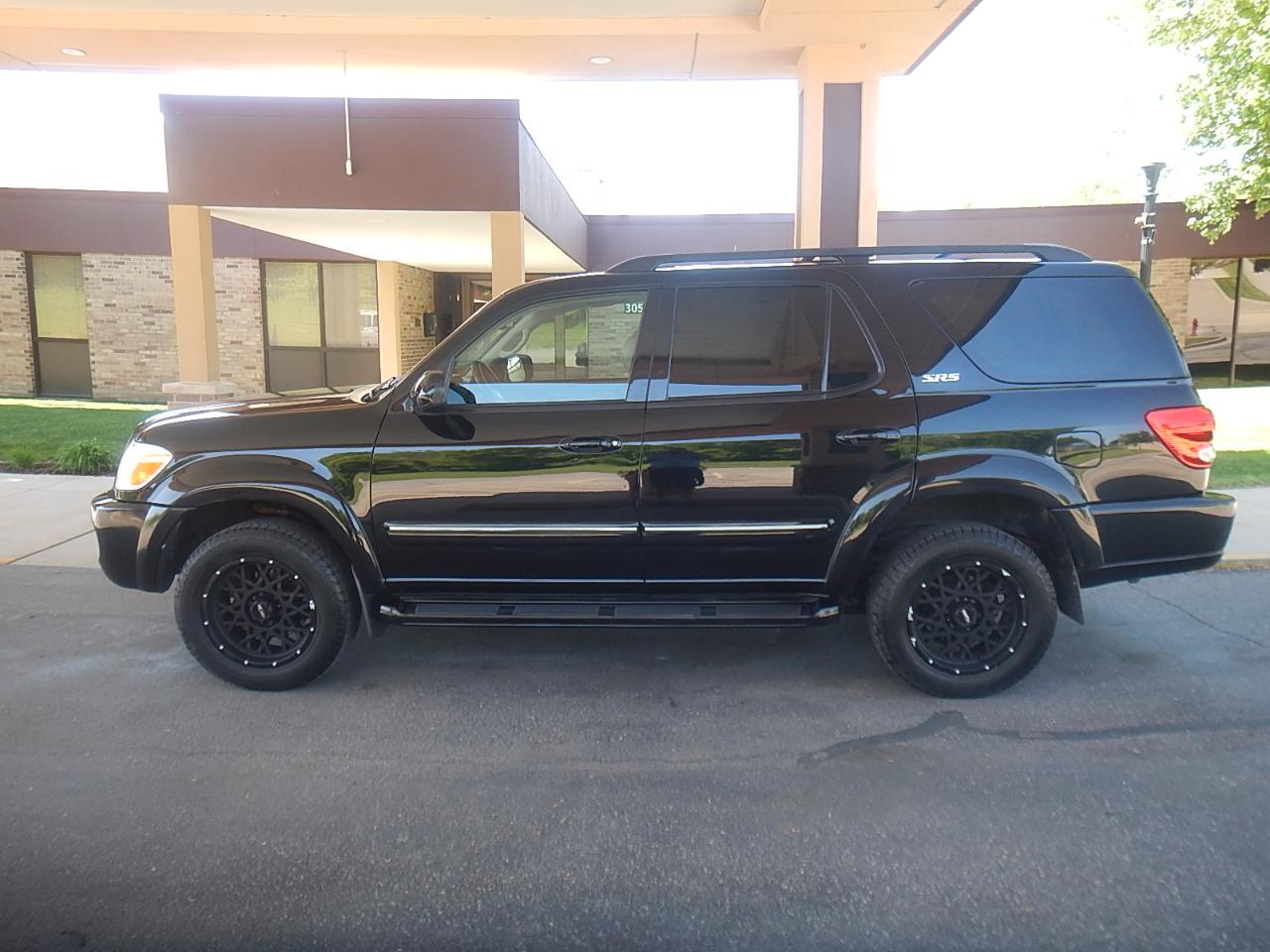 Toyota Sequoia Limited 4D SUV 4X4 2007