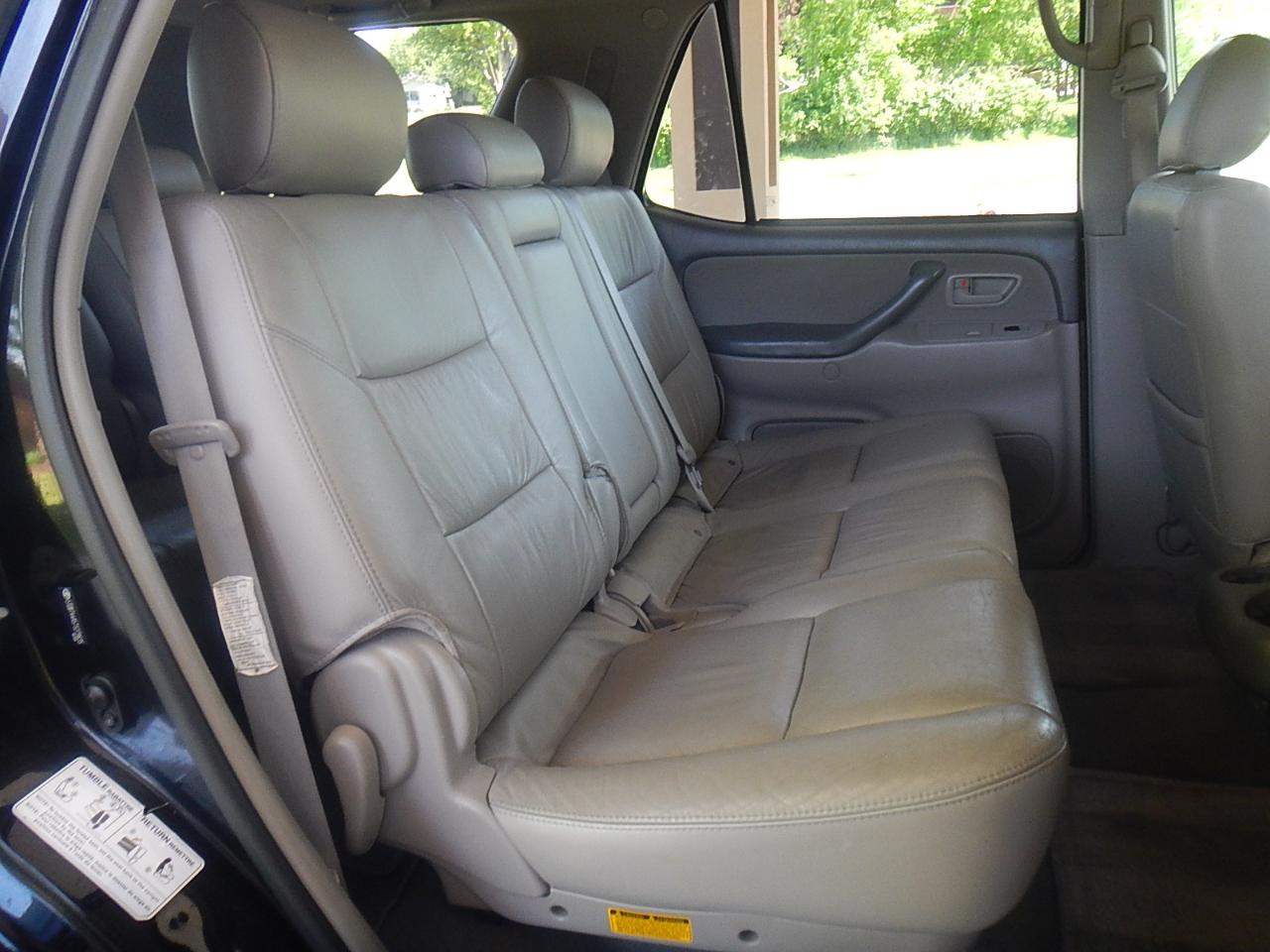 Toyota Sequoia Limited 4D SUV 4X4 2007