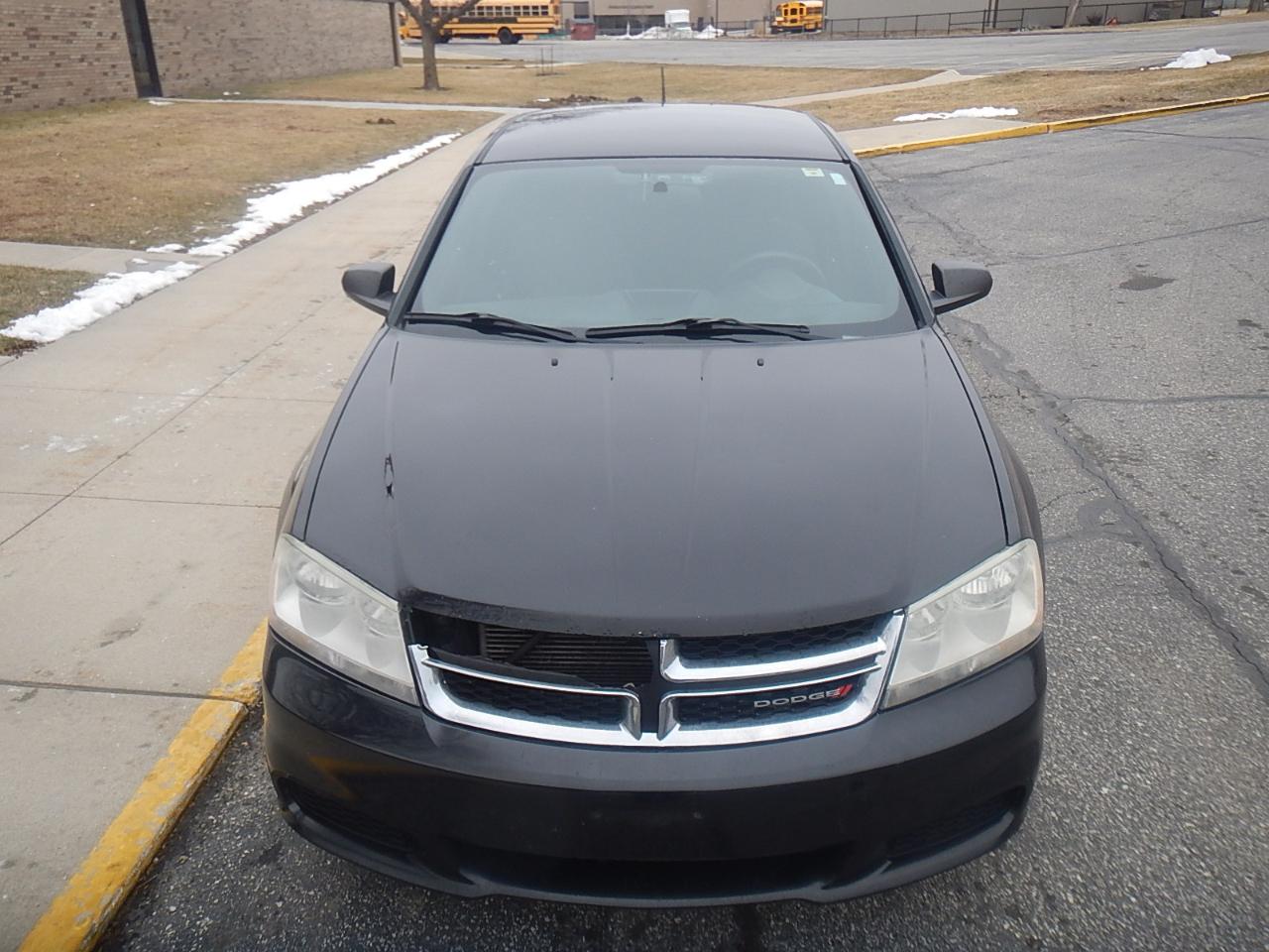 Dodge Avenger 4dr Sdn SE 2012