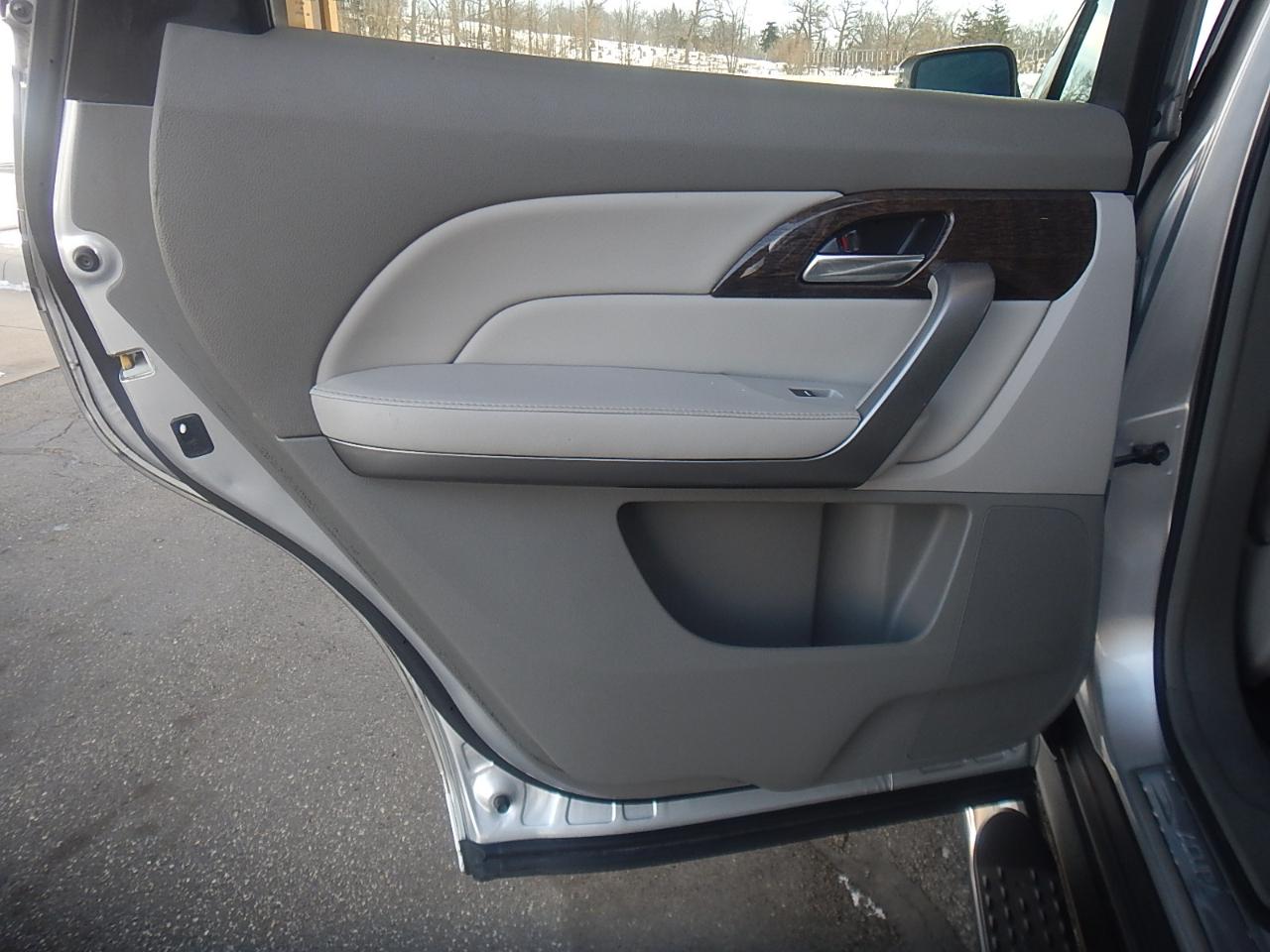 Acura MDX Tech SH-AWD 2012