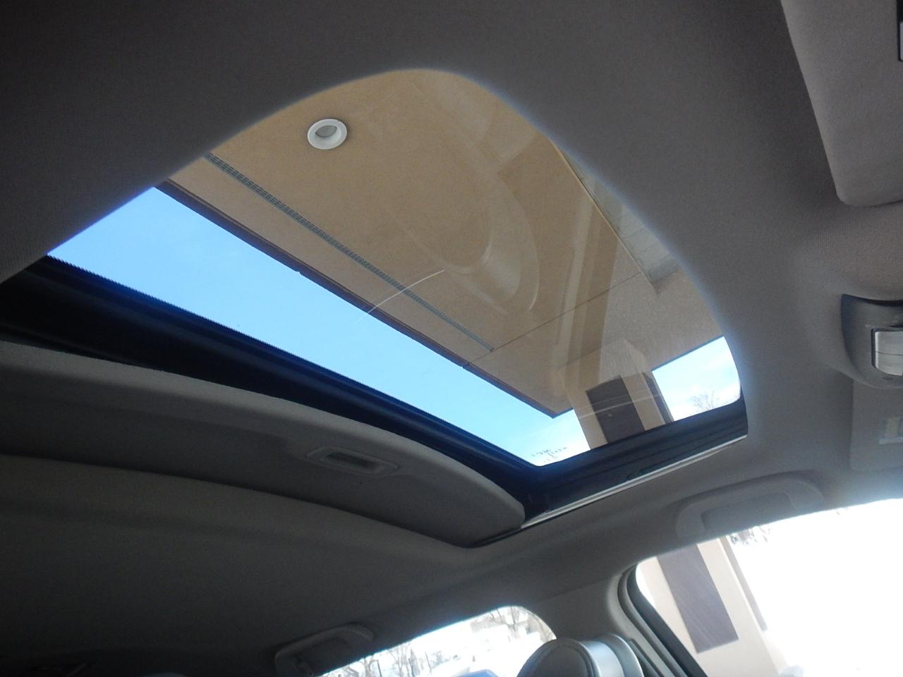 Acura MDX Tech SH-AWD 2012