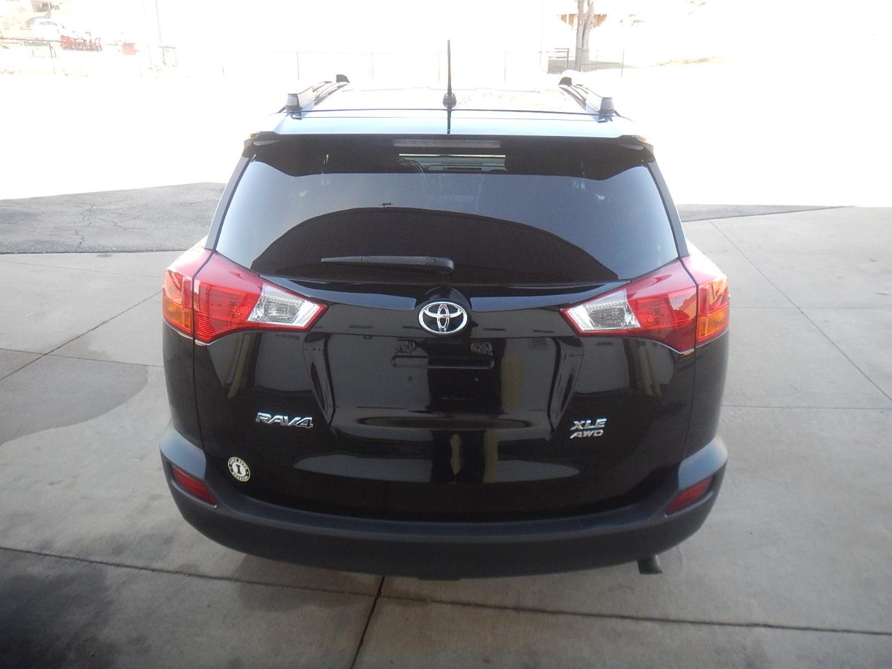 Toyota RAV4 XLE AWD 2013