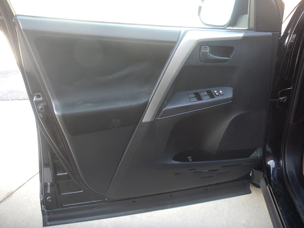 Toyota RAV4 XLE AWD 2013