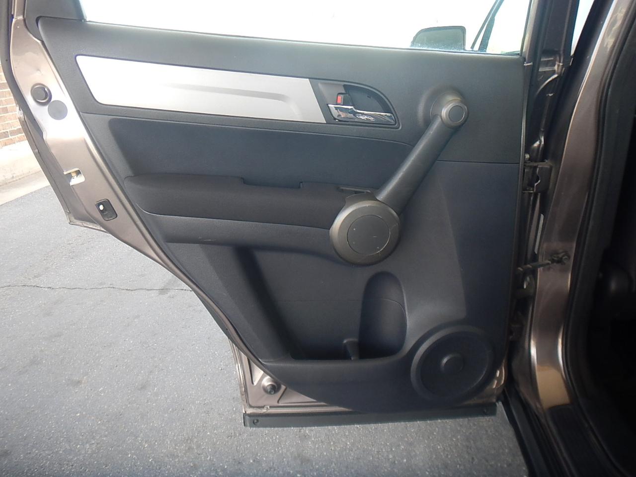 Honda CR-V LX 4D SUV AWD 2011