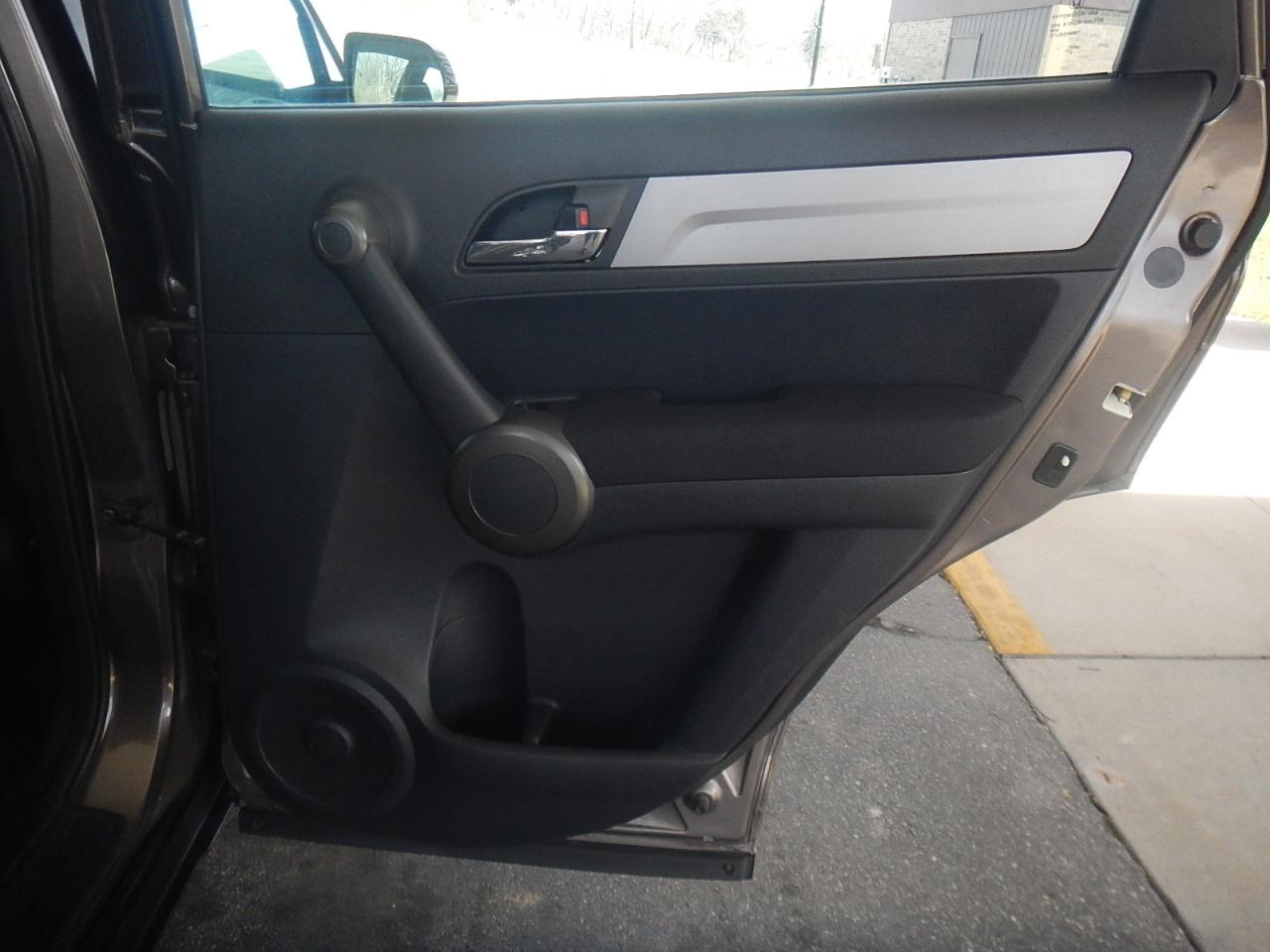 Honda CR-V LX 4D SUV AWD 2011