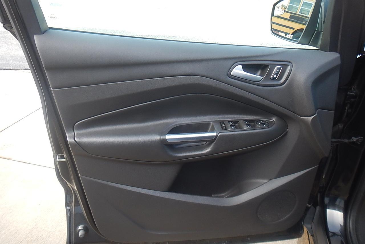 Ford Escape SEL 4D SUV AWD 2015