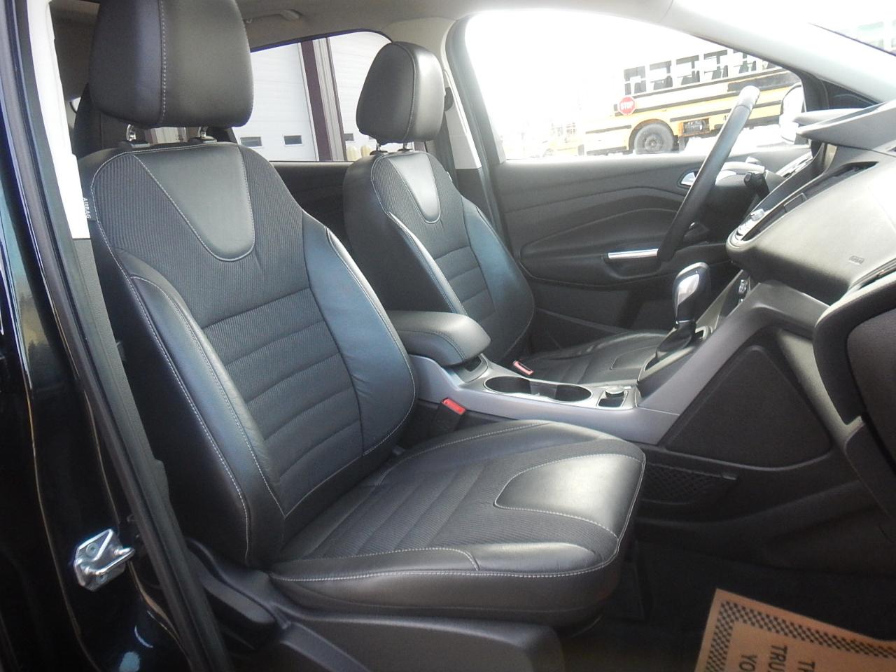 Ford Escape SEL 4D SUV AWD 2015