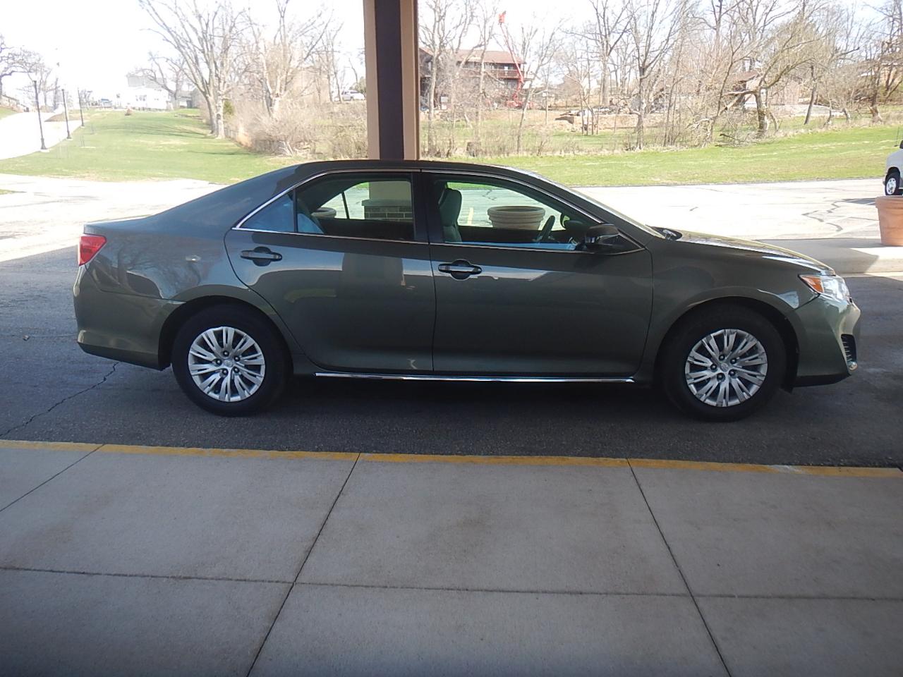 Toyota Camry LE 2013