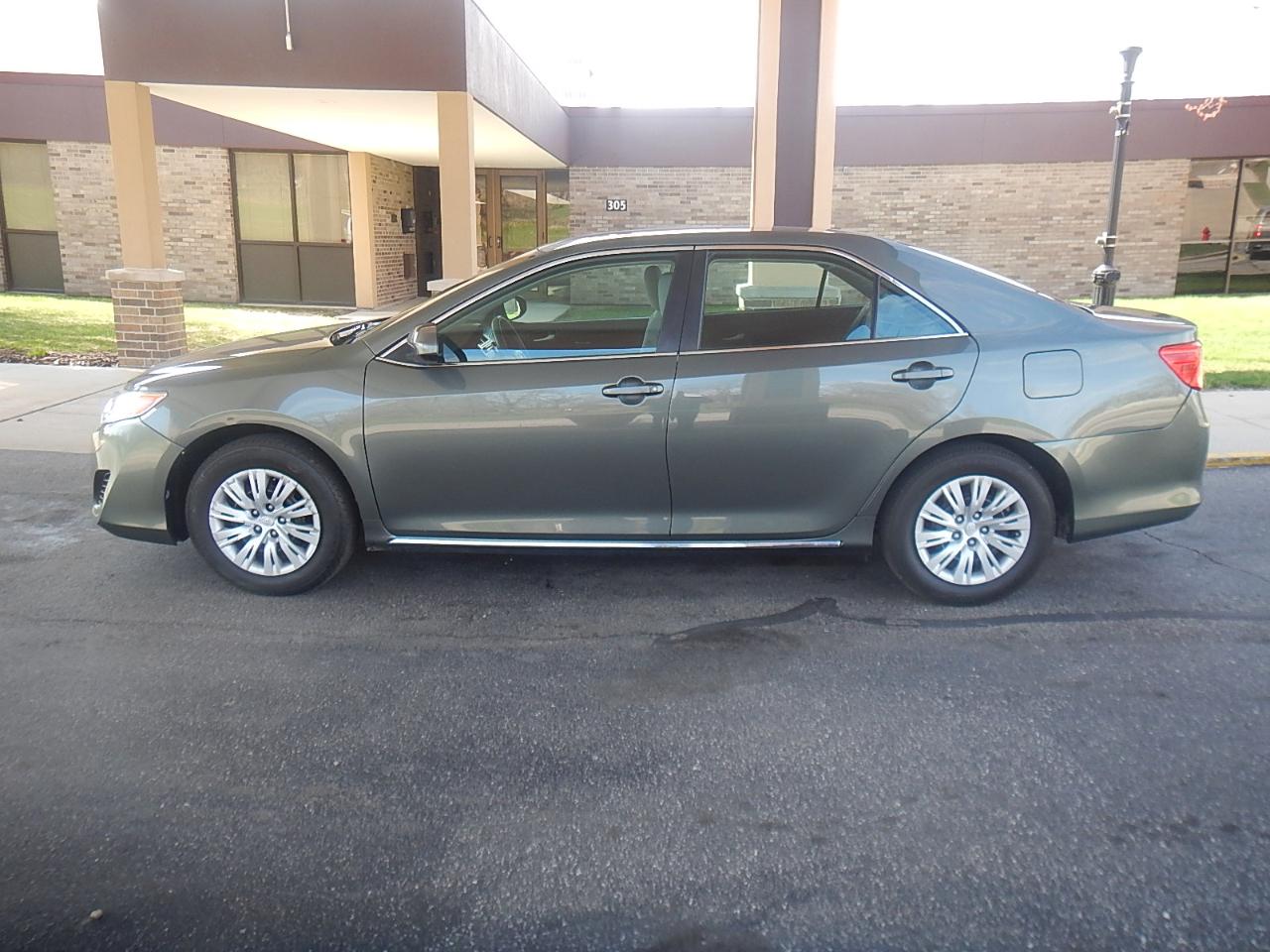 Toyota Camry LE 2013