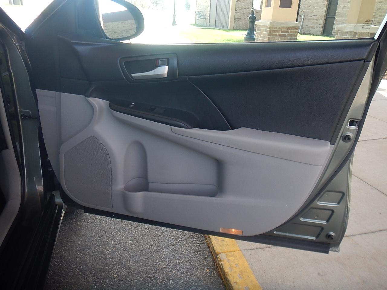 Toyota Camry LE 2013