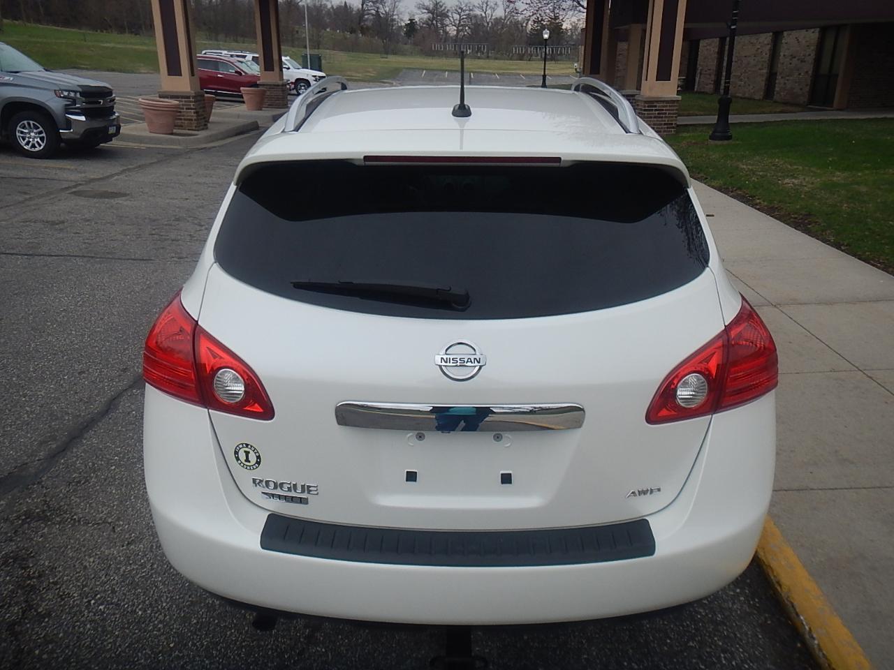 Nissan Rogue Select S 4D SUV AWD 2015