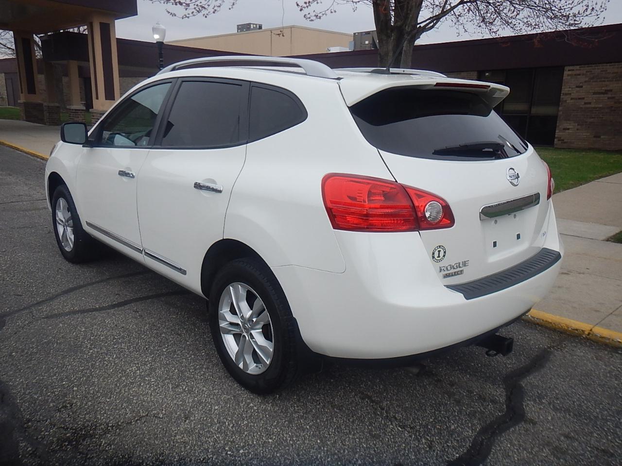 Nissan Rogue Select S 4D SUV AWD 2015