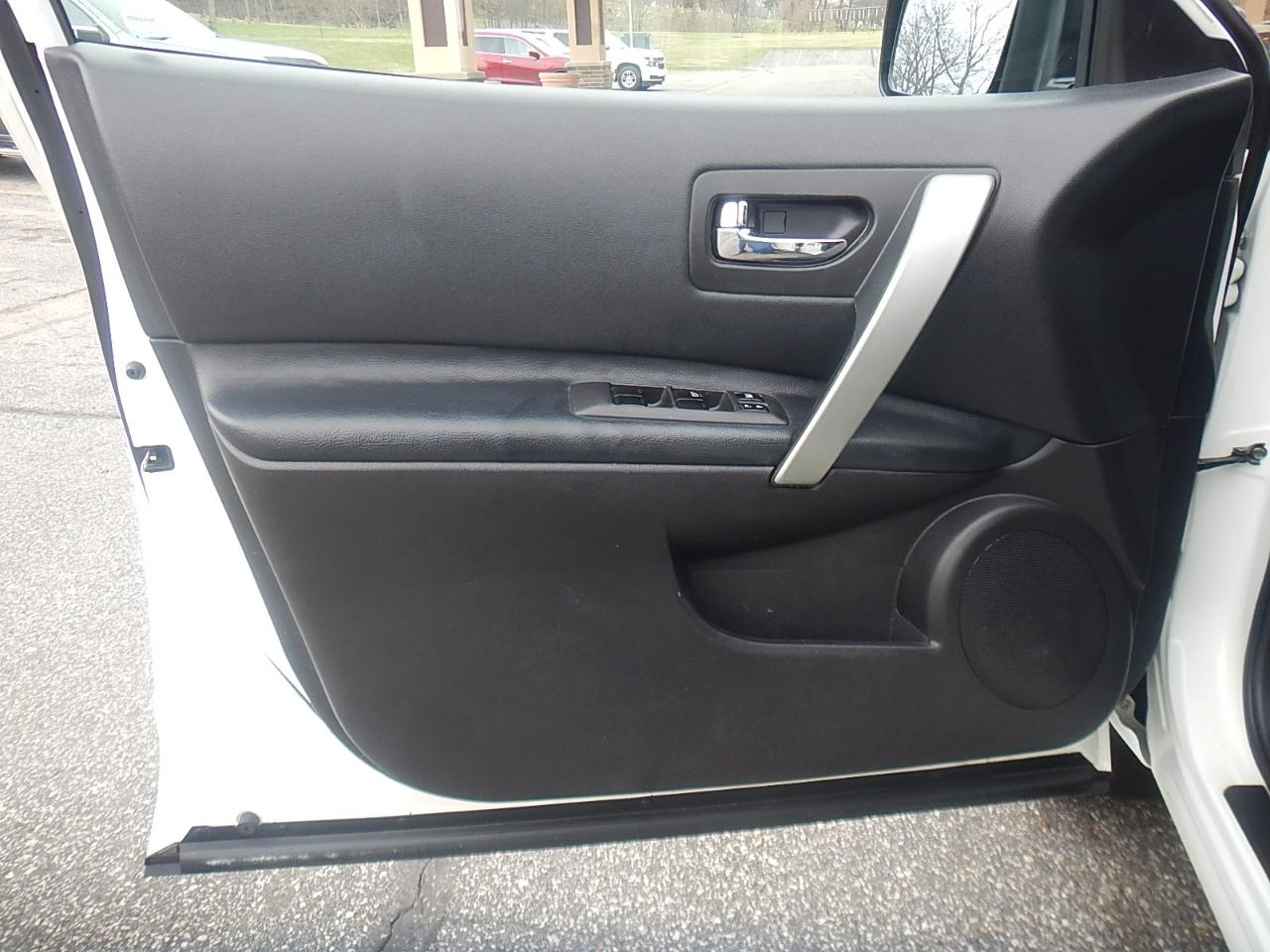 Nissan Rogue Select S 4D SUV AWD 2015