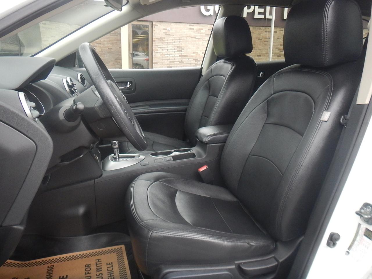 Nissan Rogue Select S 4D SUV AWD 2015