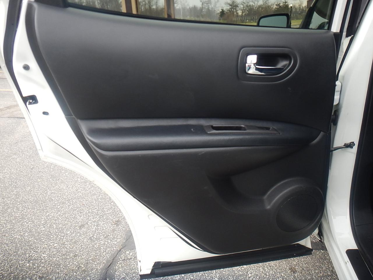 Nissan Rogue Select S 4D SUV AWD 2015