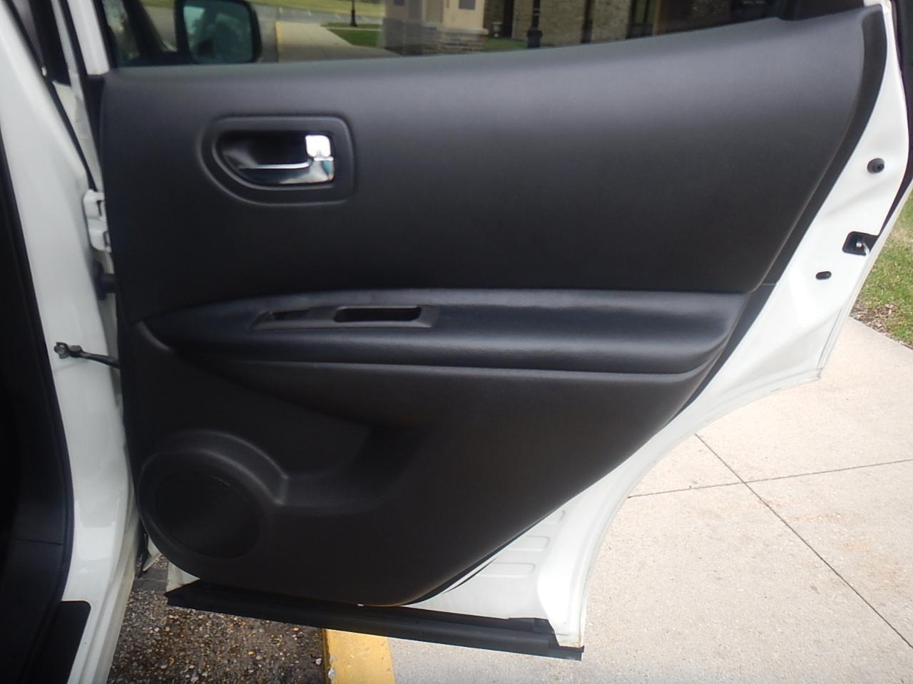 Nissan Rogue Select S 4D SUV AWD 2015