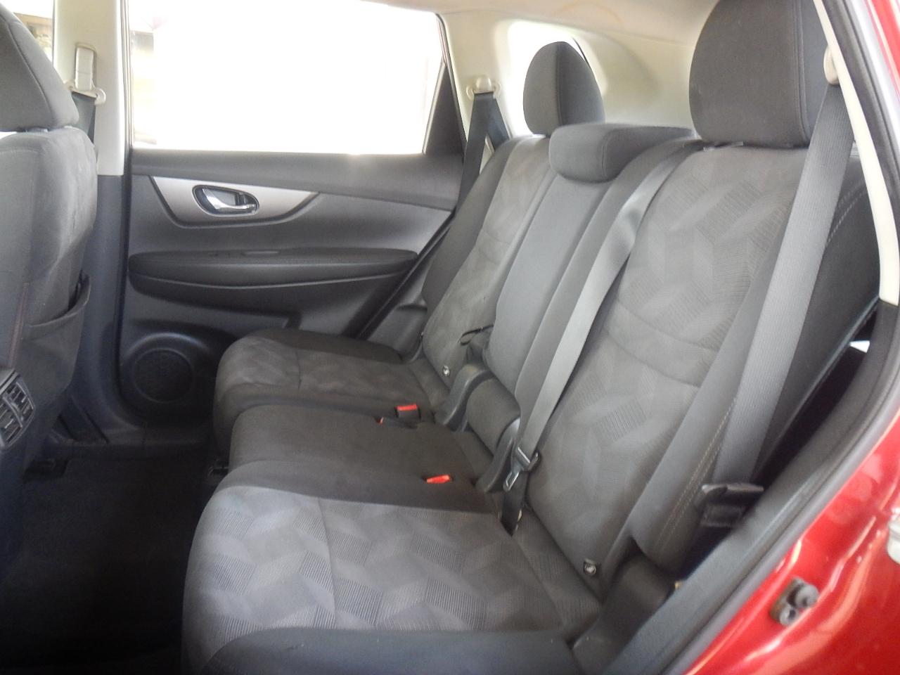 Nissan Rogue S 4D SUV AWD 2016