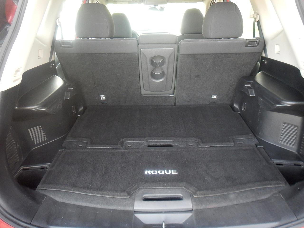 Nissan Rogue S 4D SUV AWD 2016