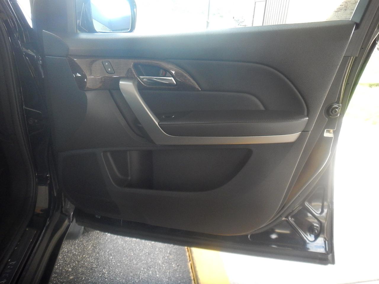 Acura MDX 6-Spd AT w/Tech Package 2013