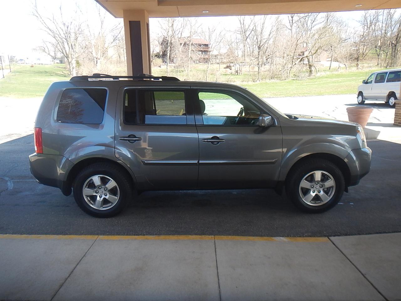 Honda Pilot EX 4D SUV AWD 2011