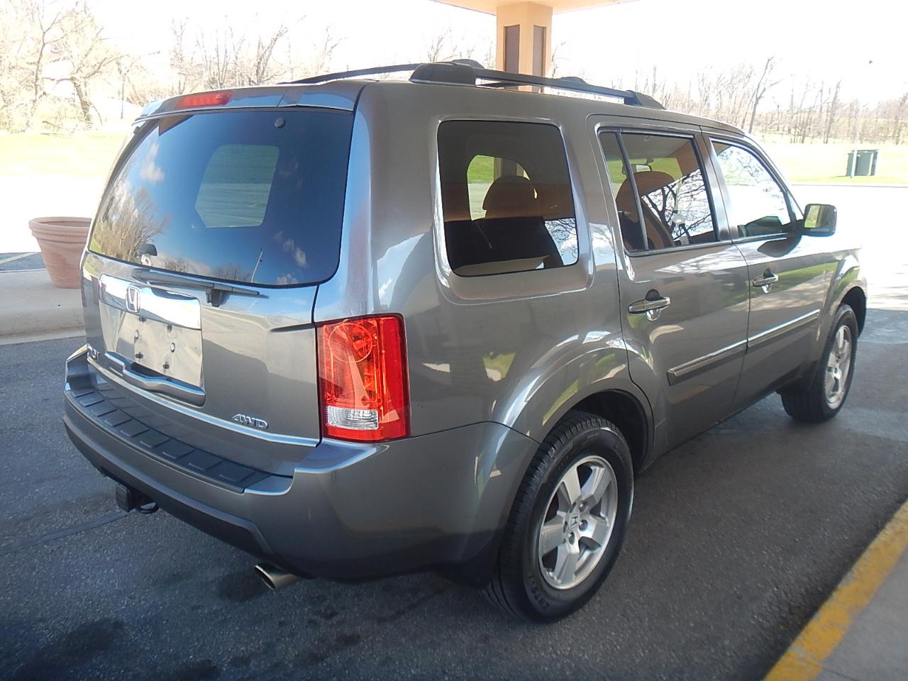 Honda Pilot EX 4D SUV AWD 2011