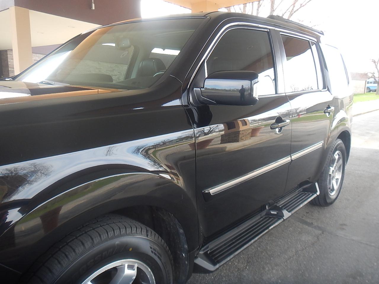 Honda Pilot Touring 4D SUV 4WD w/RES 2010
