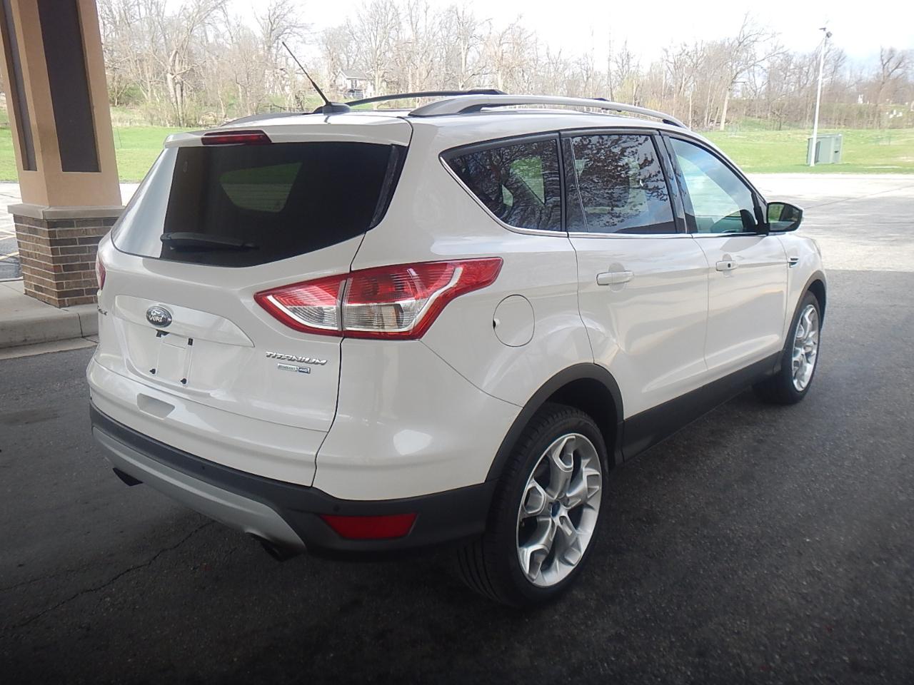 Ford Escape Titanium 4WD 2013