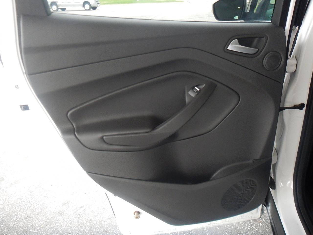 Ford Escape Titanium 4WD 2013