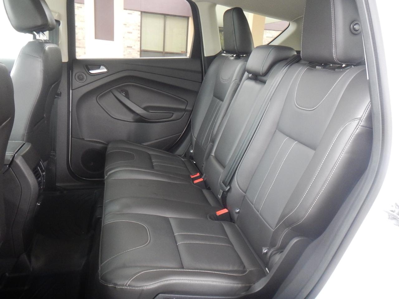 Ford Escape Titanium 4WD 2013