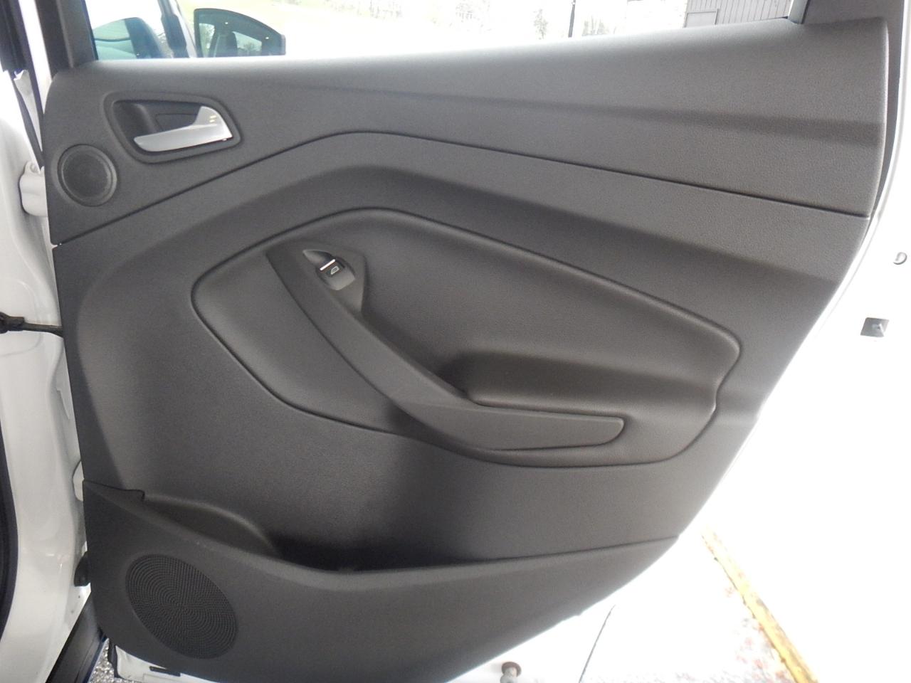 Ford Escape Titanium 4WD 2013