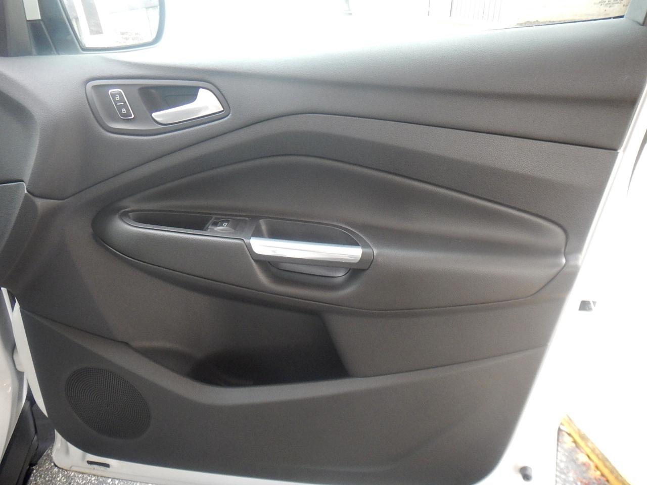 Ford Escape Titanium 4WD 2013