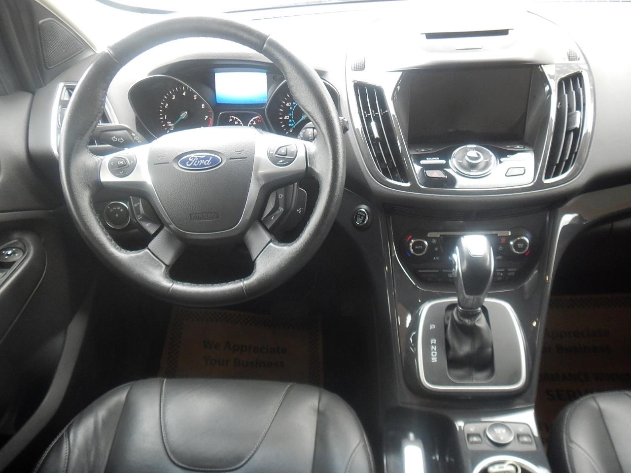 Ford Escape Titanium 4WD 2013