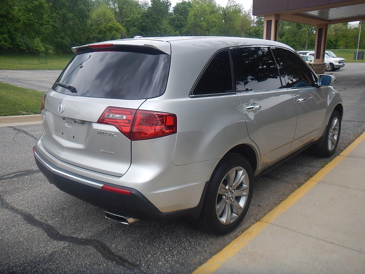 Acura MDX 6-Spd AT w/Advance Package 2011