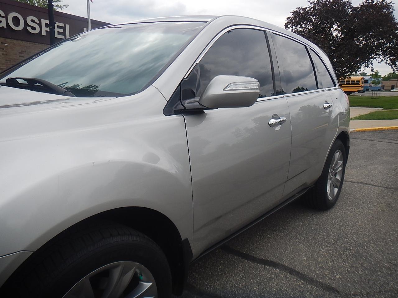 Acura MDX 6-Spd AT w/Advance Package 2011