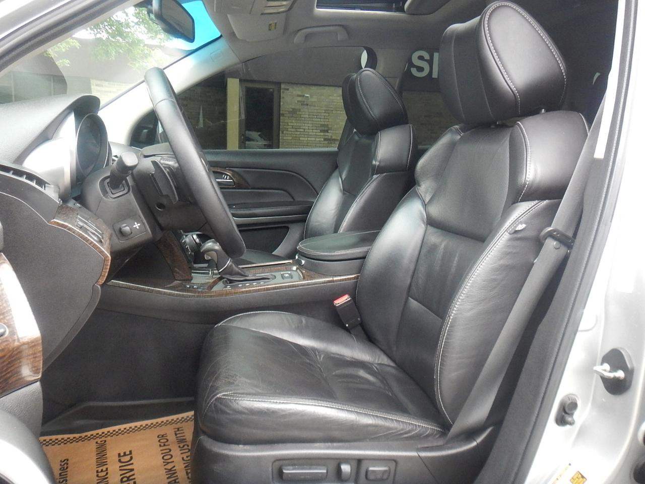 Acura MDX 6-Spd AT w/Advance Package 2011
