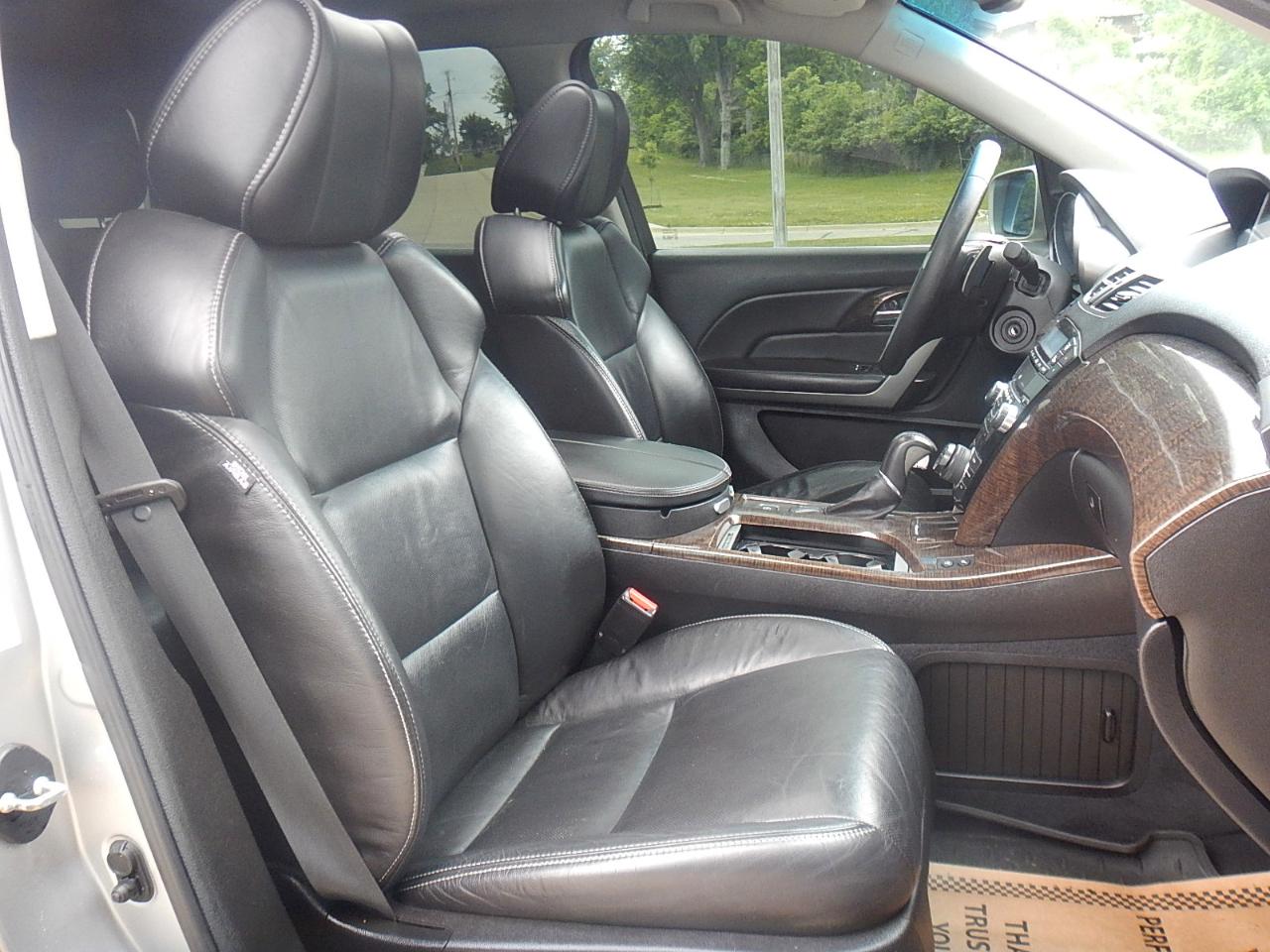 Acura MDX 6-Spd AT w/Advance Package 2011