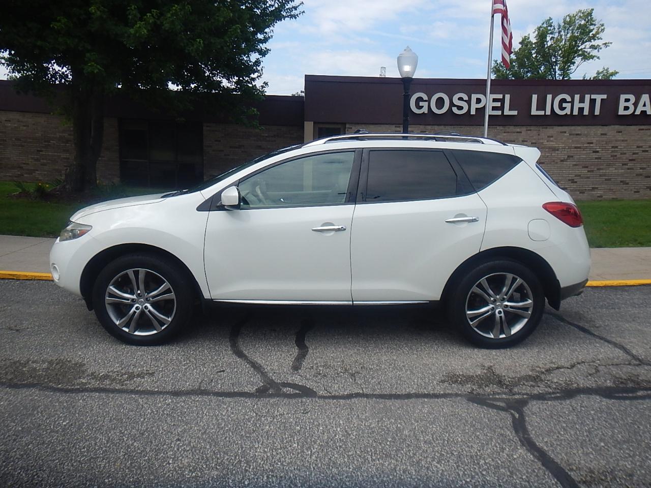 Nissan Murano LE 4D SUV AWD 2010